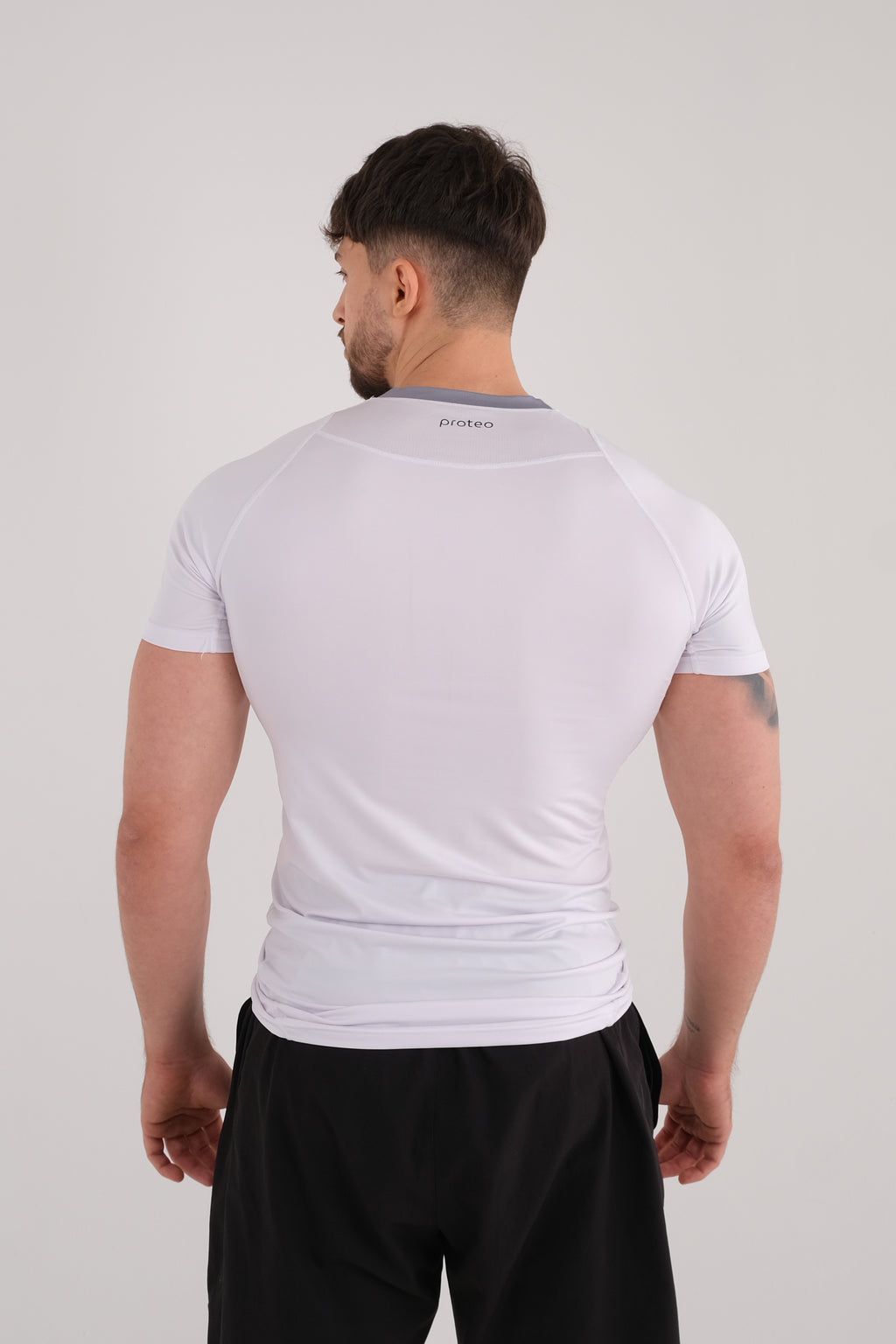 Męska przylegająca koszulka